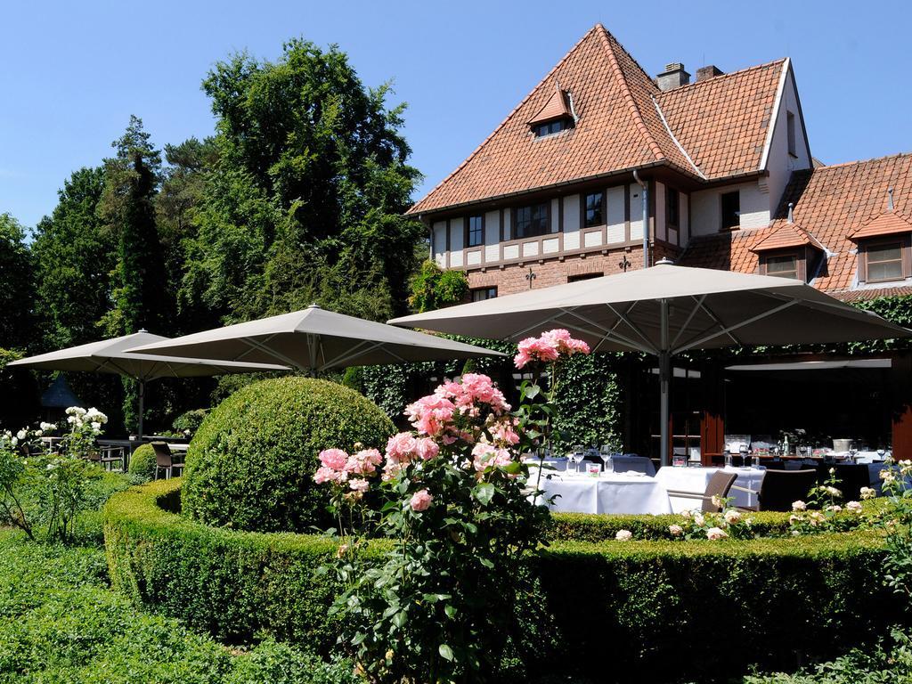 La Butte Aux Bois A Small Luxury Hotel Of The World Lanaken Bagian luar foto